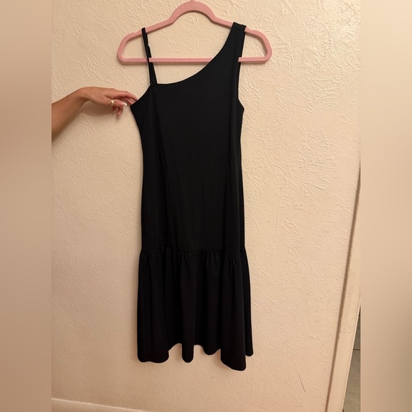Banana Republic Black one shouder Midi Dress - Picture 8 of 8